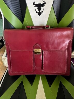 Vintage 100% leather red bag